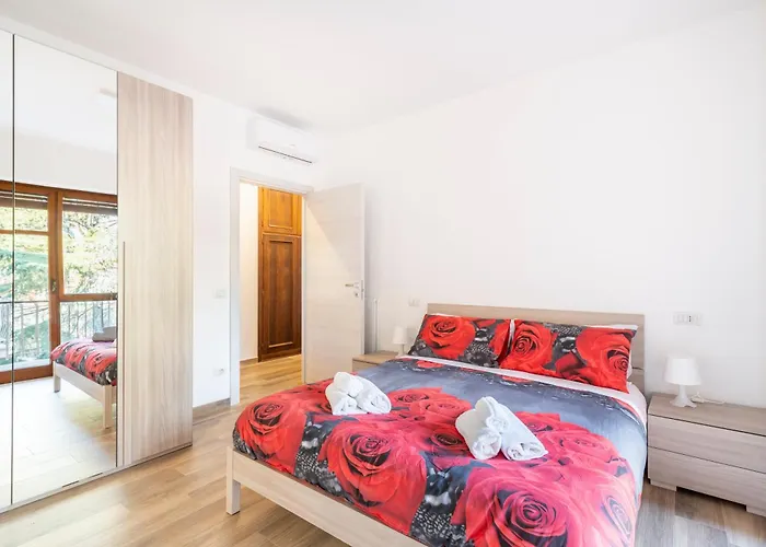 Parco Degli Acquedotti 2Bedroom Apt